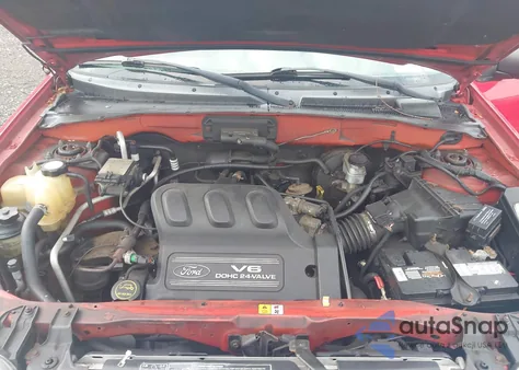 2002 Ford Escape Xlt из США, поврежденный, VIN 1FMYU04142KD81560